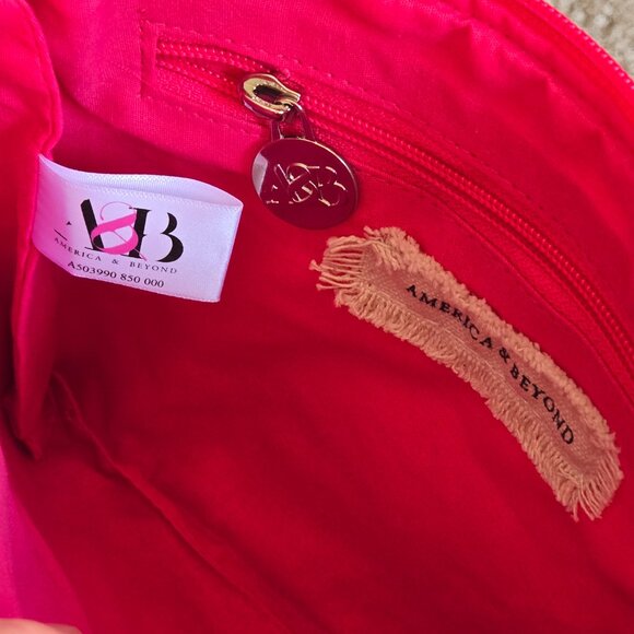 NWOT America & Beyond Summer Garden Sequin Beaded Clutch Wristlet Zippered Pouch - Picture 5 of 6